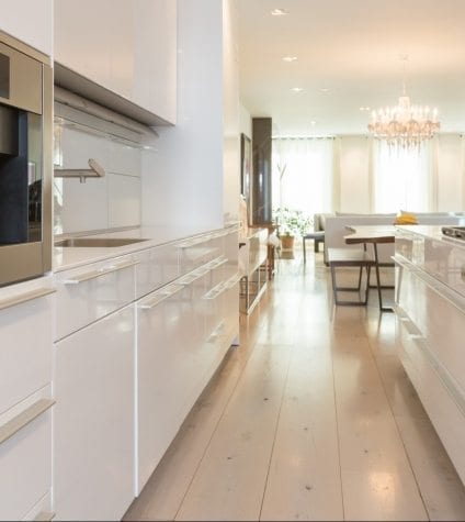 White Oak Flooring in Kitchen and Dining Area
