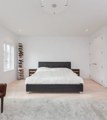 White Oak Flooring in a Guest Bedroom
