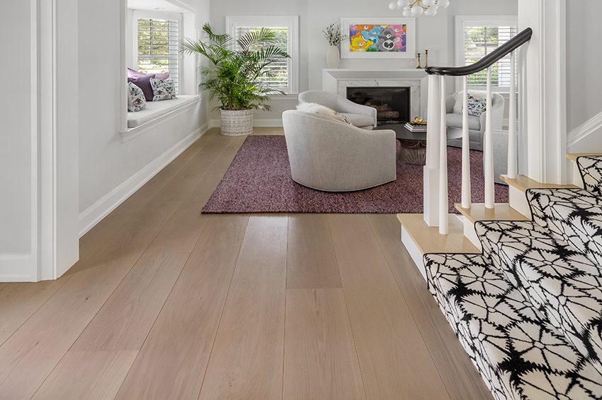 Light Floor in Entry