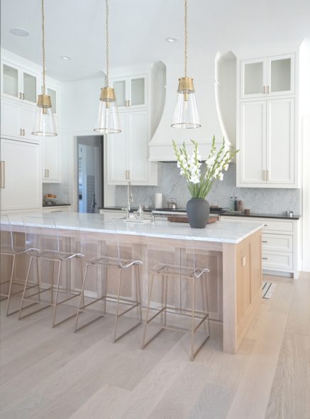 Carlisle Picture Frame White Oak Flooring